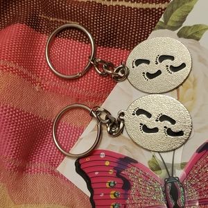 2 Footprints 👣 Keychains